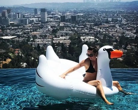 Naken läckt OnlyFans-bild av Courtnee Draper