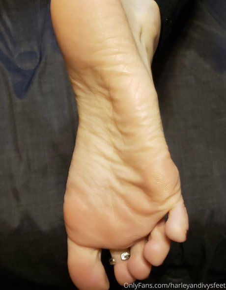 Harleyandivysfeet