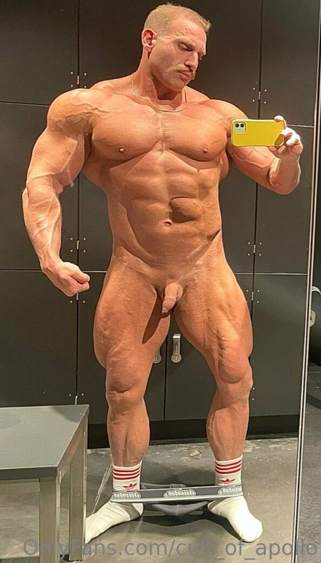 Photo nue de fuite OnlyFans de Cultofapollo
