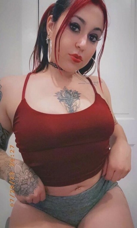 Naken läckt OnlyFans-bild av Alyssalotus