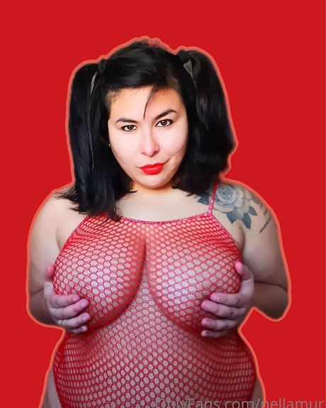 Naken lekkede OnlyFans-bilde av Nellamur
