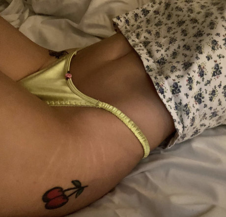 Naken läckt OnlyFans-bild av Babydrey7