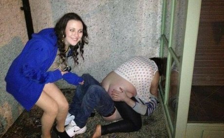 Alaston vuotanut OnlyFans-kuva Fun In Clubs