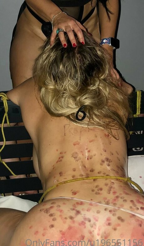 Naken lekkede OnlyFans-bilde av Alissiaboobs