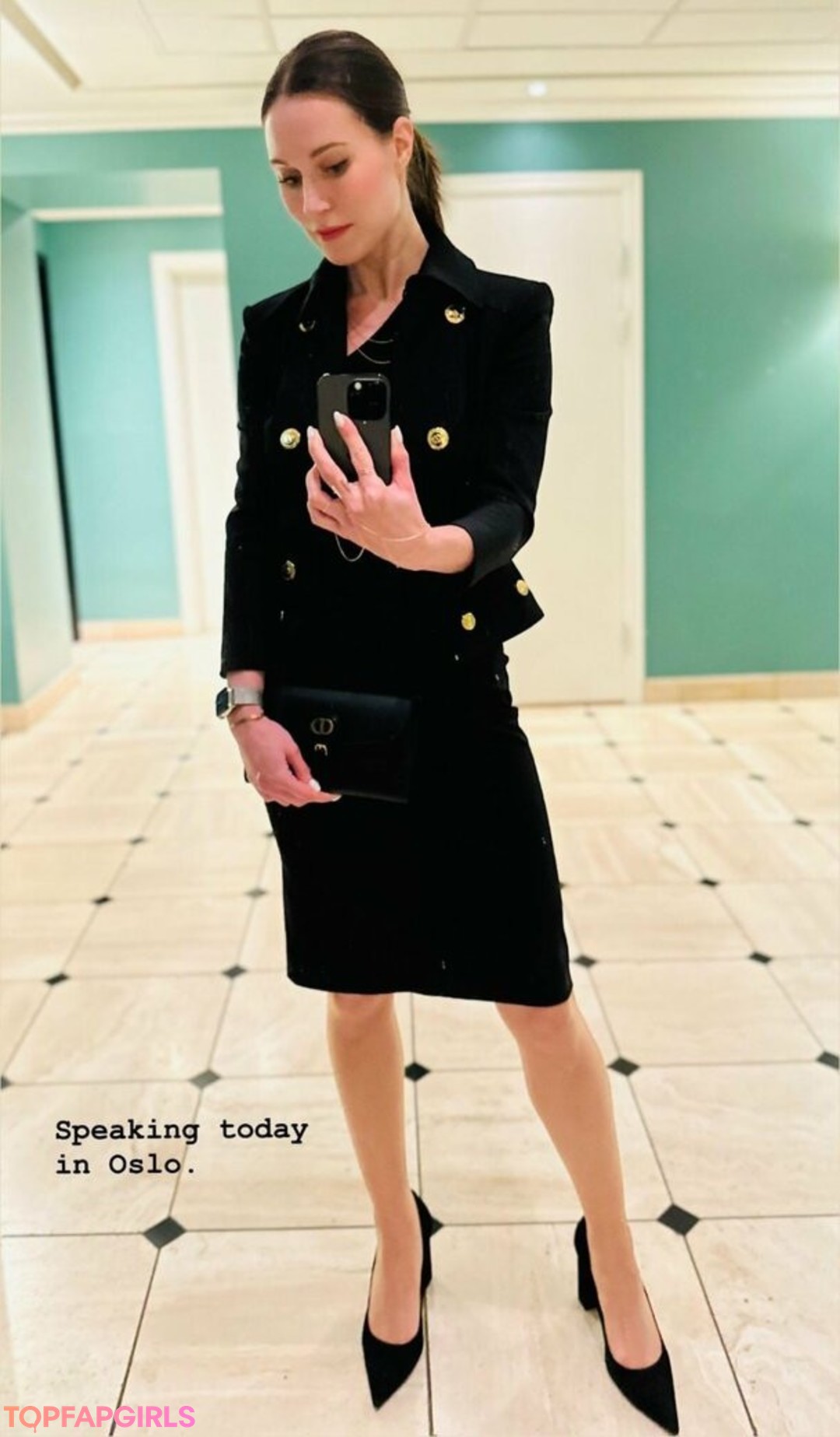 Photo nue de fuite OnlyFans de Politicians Female #18