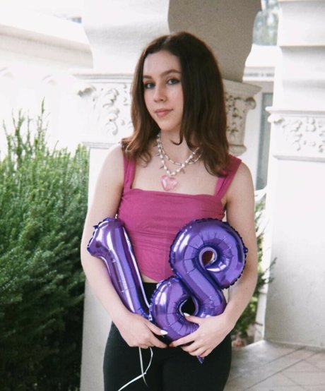 Naken läckt OnlyFans-bild av Kacey Fifield