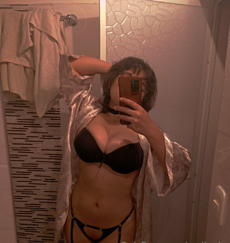 Dani Himejima