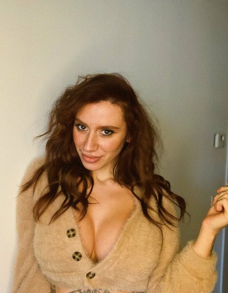 Elliealienasmr