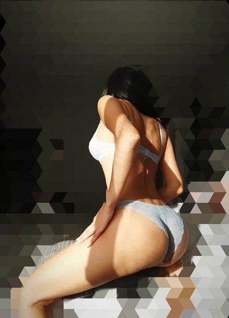 Naken läckt OnlyFans-bild av Yagmurada