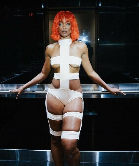 Ari Lennox