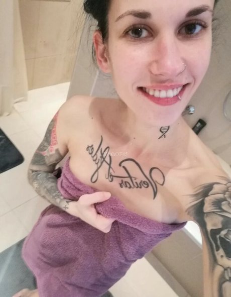 Skinnybitch OnlyFans