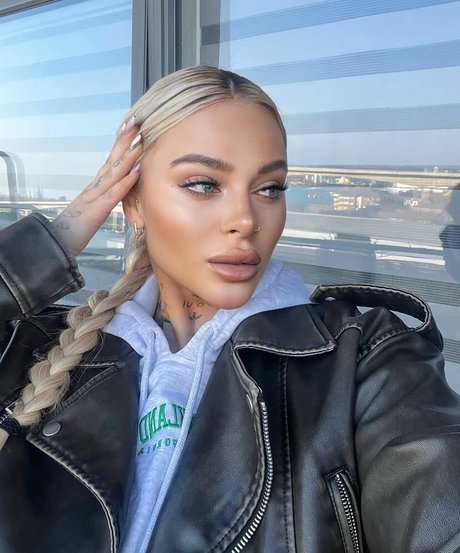 Angelika Kramer