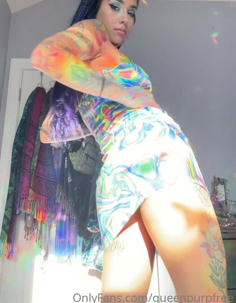 Nahá fotka uniklých OnlyFans od Queenpurp1
