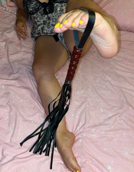Dropdeadfeet