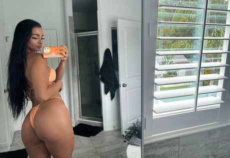 Naken läckt OnlyFans-bild av Brieamarie