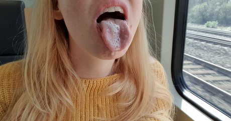 Naken läckt OnlyFans-bild av Lisasack