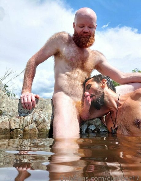 Naken läckt OnlyFans-bild av Cumber17