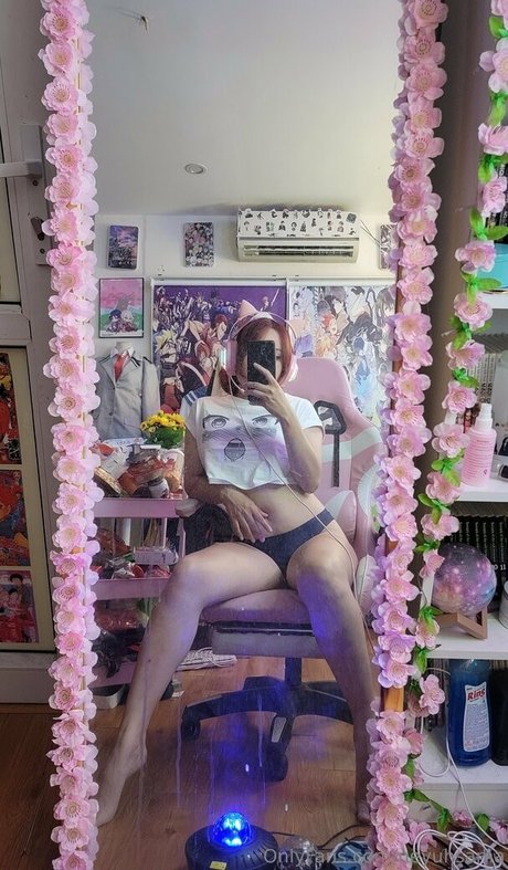 Neyu H Cosplay
