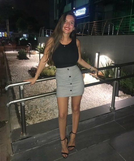 Alasti lekkinud OnlyFans-i pilt Sapir Hazansky