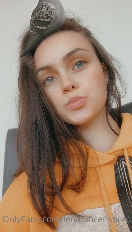 Обнаженная фотография утечки OnlyFans от Lenauncensored
