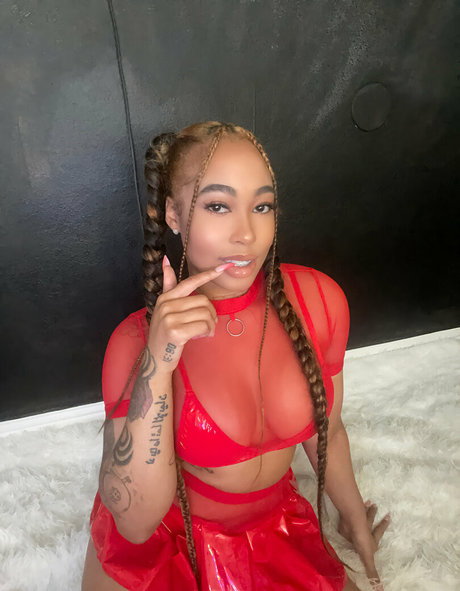 Foto nua vazada do OnlyFans de Dymendxrosae