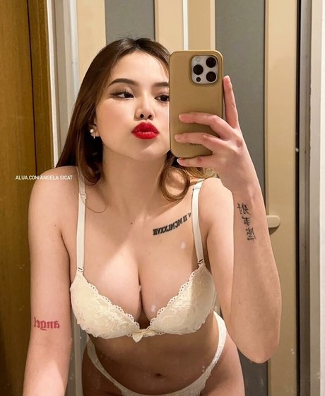 Angelaa5