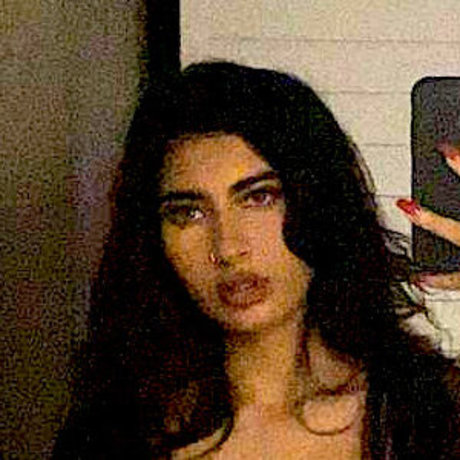 Naken läckt OnlyFans-bild av Birthdaycakepop