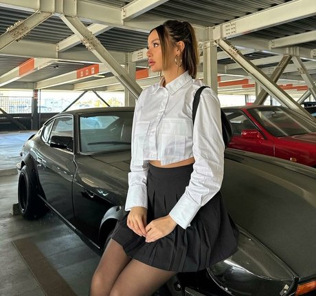 Naken läckt OnlyFans-bild av Nika Higashionna