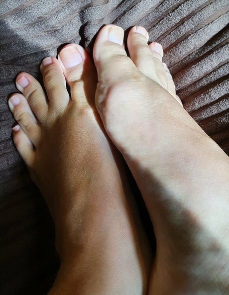 Alaston vuotanut OnlyFans-kuva Tippystastytoes