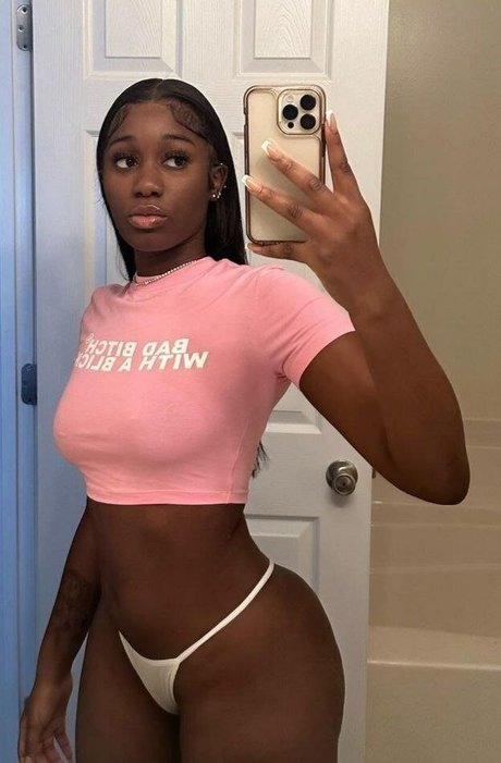 Foto di nudo di fuga di OnlyFans di Korectiion