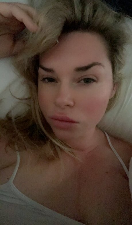 Naken lekkede OnlyFans-bilde av Sjbasically