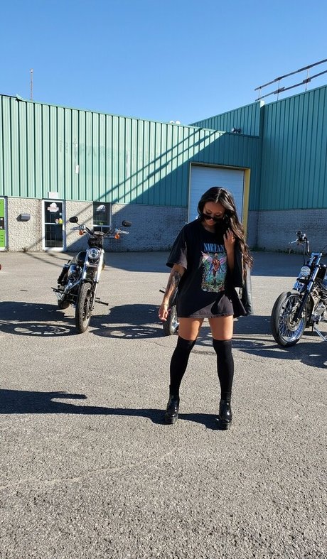 Naakte gelekte OnlyFans-foto van Keozadventures