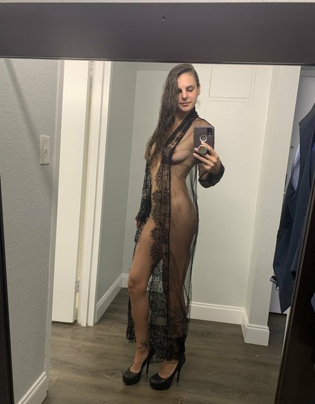 Alaston vuotanut OnlyFans-kuva Adreagon