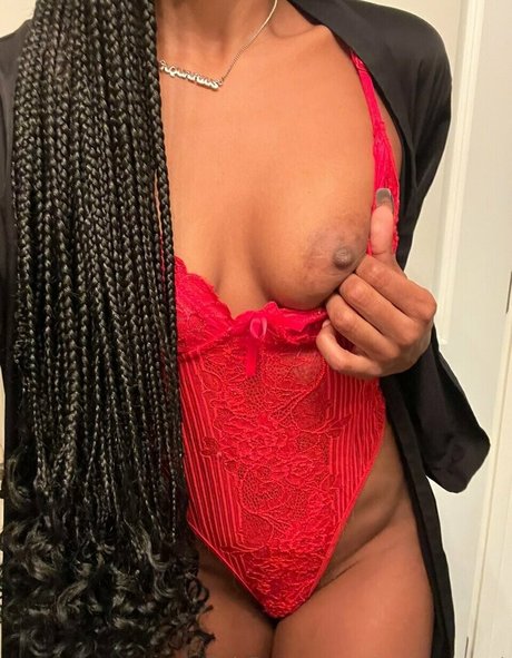 Petiteebonyangel