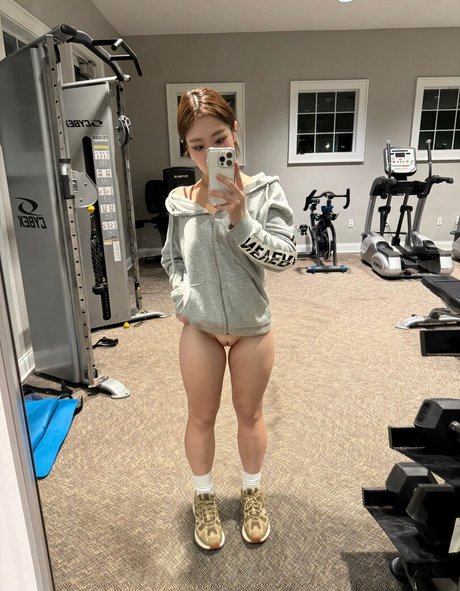 Naken läckt OnlyFans-bild av Amanda Leejieyng