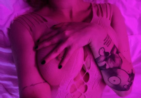 Nacktes geleaktes OnlyFans-Foto von Roeschach