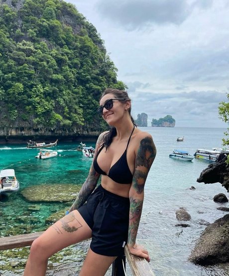 Nahá fotka uniklých OnlyFans od Wisalallen