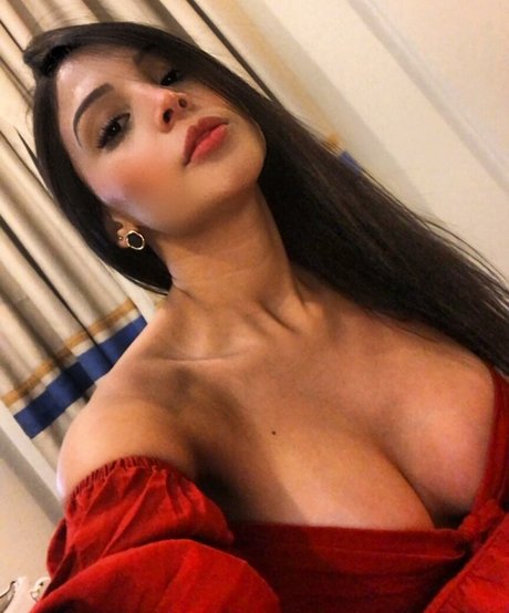 Nagie wyciekłe zdjęcie OnlyFans od Emily Fernanda