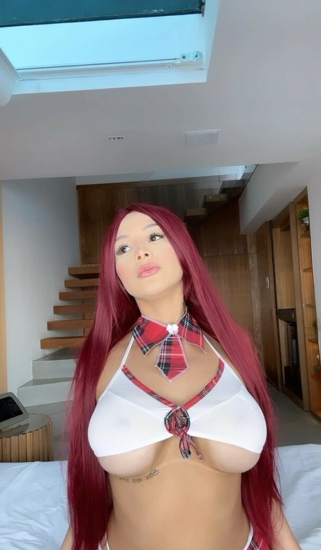 Emily Fernanda