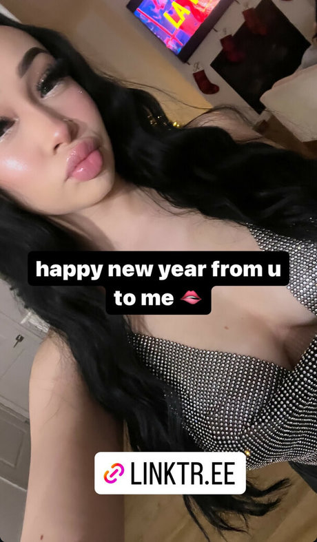 Naken lekkede OnlyFans-bilde av Josie Alesia