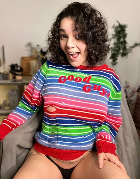Обнаженная фотография утечки OnlyFans от Deashasalwayswatching