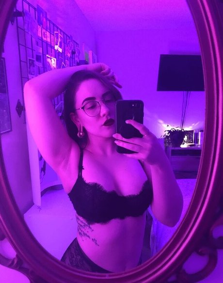Naken läckt OnlyFans-bild av Alexmarkelle