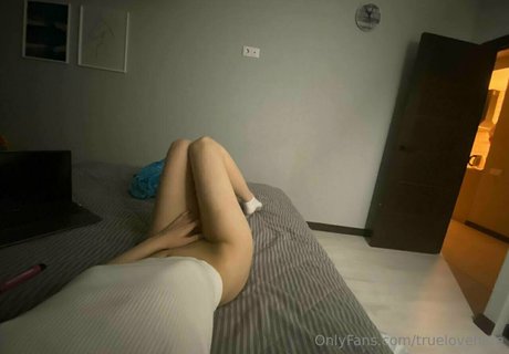 Обнаженная фотография утечки OnlyFans от Maggielovely