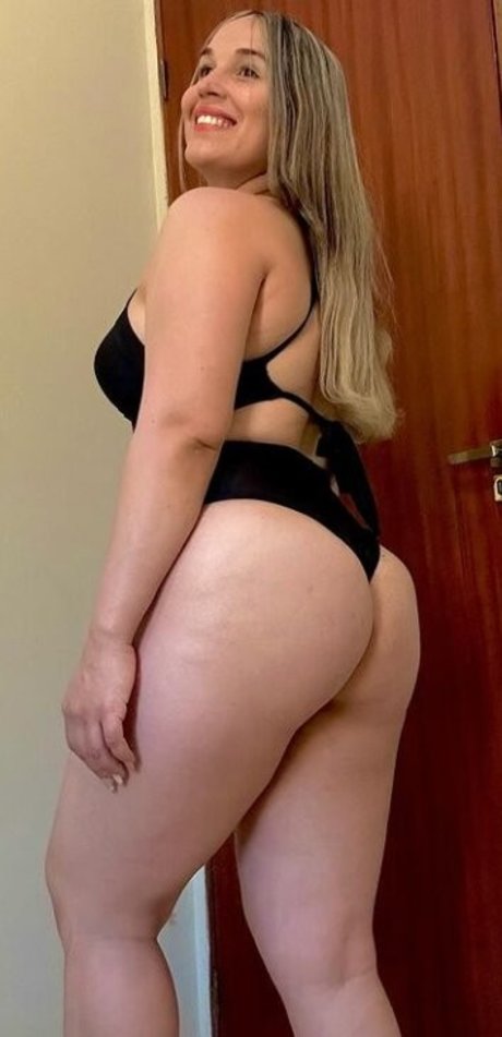 Naken läckt OnlyFans-bild av Luana Lua