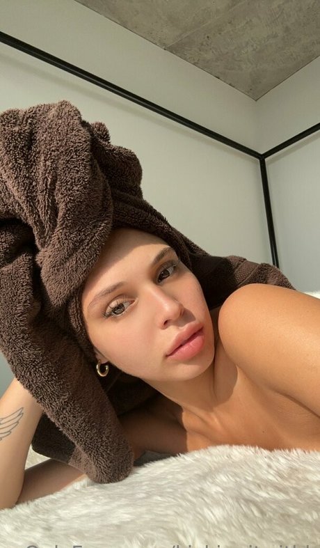 Naken lekkede OnlyFans-bilde av Kyliezion