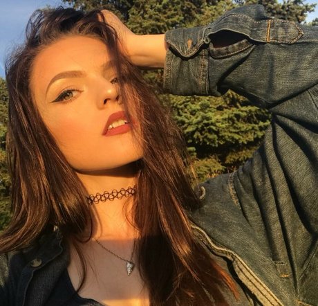 Alaston vuotanut OnlyFans-kuva Rhiannon Jena