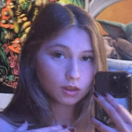 Nahá fotka uniklých OnlyFans od Alenafoxx