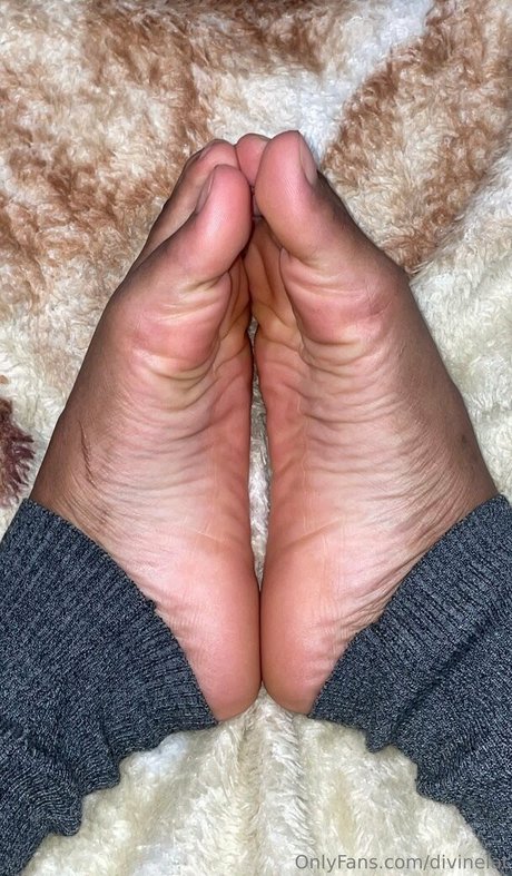 Naken lekkede OnlyFans-bilde av Divinelat