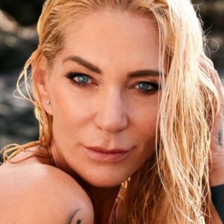 Alasti lekkinud OnlyFans-i pilt Sarah Kern