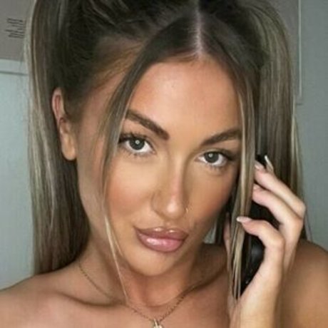 Realchloehill